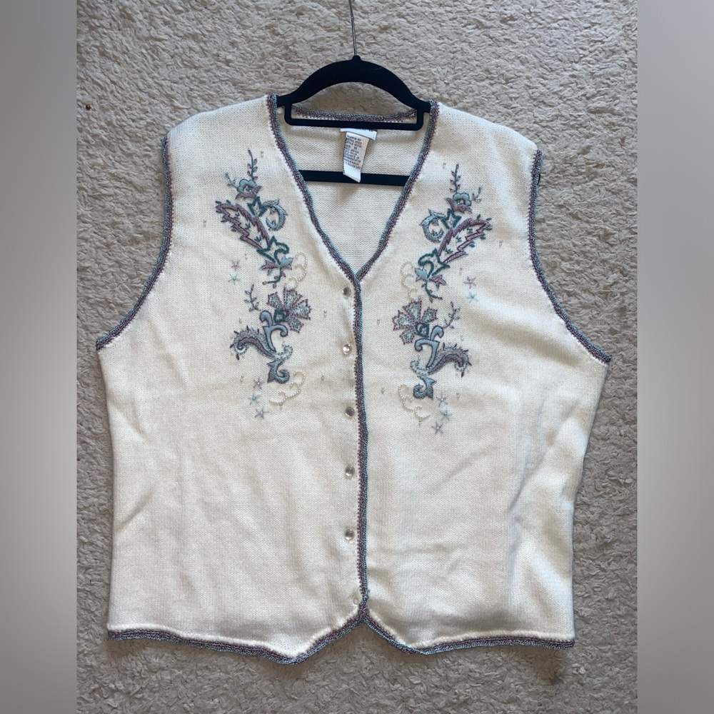 Vintage floral pearl sweater vest